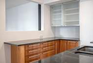 Moderne Altbauwohnung mit herrlicher Terrasse &amp; Loggia – in Toplage direkt beim Naschmarkt