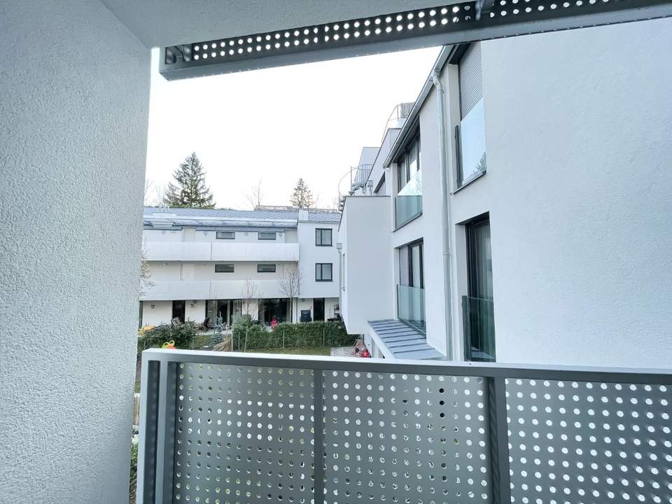 LOGGIA und RUHE-Perfekt angeordnete 3 Zimmer Wohnung