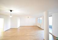 Familienwohnung: Schöne 5-Zimmer-Maisonette-Wohnung mit Balkon und Terrasse direkt an der Donau