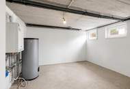 "StoP: FriscH SanierteS ZuhausE & SonnigeM GarteN in WEIGELSDORF!"