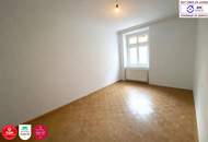 Drei Zimmer Wohnung-Hell-Klar-Altbau