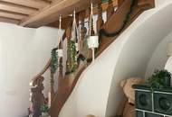 Prächtiges Doppelhaus geteilt in 2 Wohneinheiten in Aussichtslage in Omes – Skigebiete, Tiroler Flair, u. v. m.!