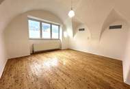 ***Historische Gewerbefläche mit 205 m² Top 2***