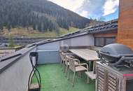 PENTHOUSE MIT EINZIGARTIGER AUSSICHT IN GUTEM ZUSTAND!