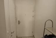 FOR STUDENTS ONLY: Cozy 1-Room Apartment with Park View