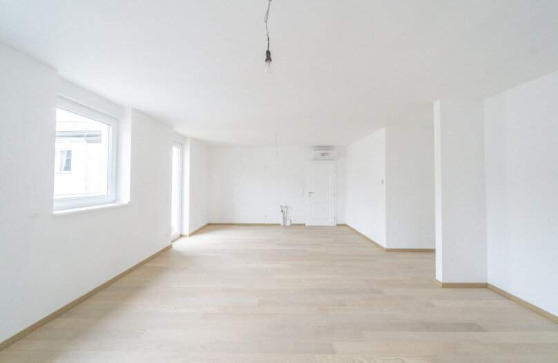 Stilvolle 4-Zimmer-Wohnung mit hochwertiger Ausstattung und Balkon