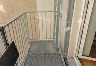 2-Zimmer-Wohnung mit kleinem Balkon nahe Schweizer Garten / Rennweg