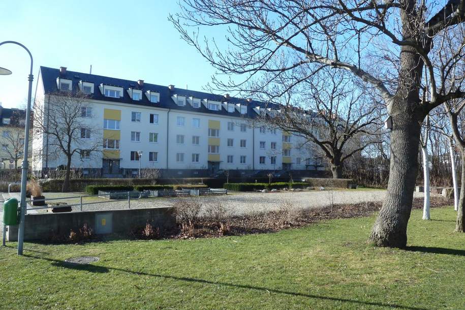 SCHWECHAT: PROVISIONSFREIE WOHNUNG IM DACHGESCHOSS, Wohnung-kauf, 270.000,€, 1110 Wien 11., Simmering