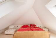 RARITÄT: Einzigartige 5-Zimmer-DG-Wohnung an der Kreuzbergpromenade mit Festungsblick