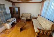 ca. 160m² NFL | Einfamilienhaus im Grünen | große Garage & Keller | Renovierungsbedarf