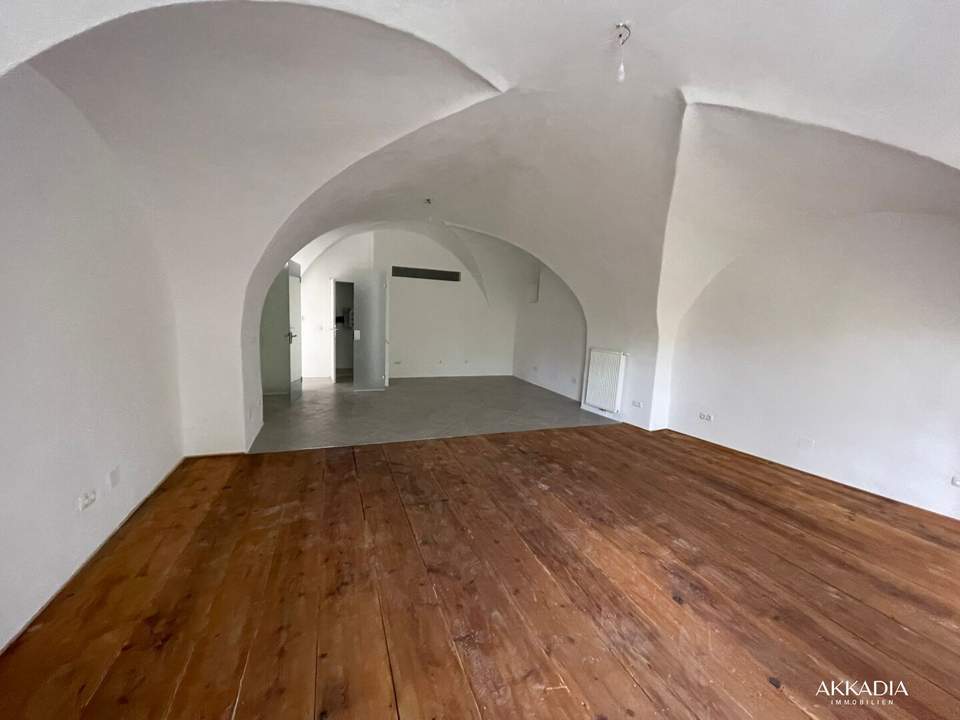 Praxis/ Studio direkt am Schrannenplatz zu vermieten | Optional mit Parkplatz