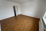 Idyllisches Wohnerlebnis in urbaner Lage steht für Sie bereit! Ruhig und grün gelegen wird Erholung pur geboten - gleichzeitig sorgt die erstklassige Infrastruktur für kurze Wege! Sofort verfügbar!