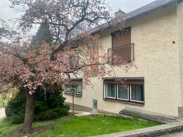 Möblierte Mietwohnung im Erdgeschoß - sofort verfügbar!