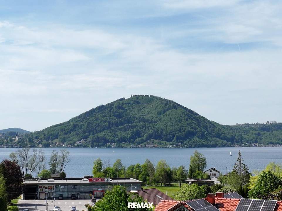 Anwesen mit Atterseeblick