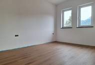 Büro oder Geschäftsfläche mit Lagermöglichkeit und Parkplätze