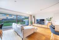 Seltene Gelegenheit - neuwertige, in kleinem Baukörper befindliche Gartenwohnung in Schörfling am Attersee