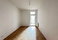 Großzügige 5-Zimmer-Altbauwohnung mit moderner Küche und Loggia