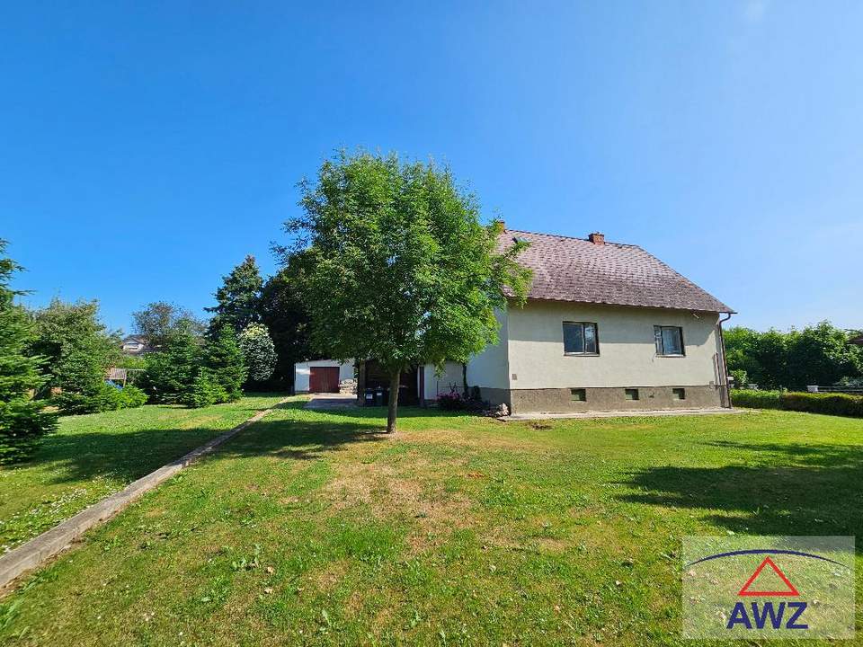 Einfamilienhaus mit schönem großen Garten!