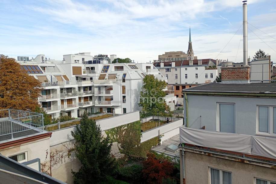 Blick über Währing: Dachgeschosswohnung mit Ausbaupotenzial!, Wohnung-kauf, 230.000,€, 1180 Wien 18., Währing