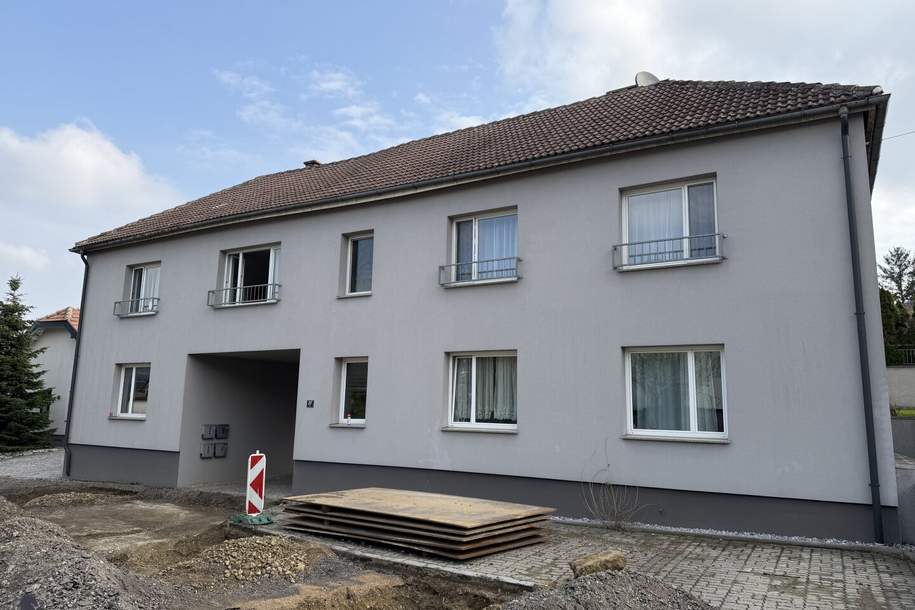 Wohnen &amp; Arbeiten vereint! Bewilligte Halle (965 m²) + Wohnhaus auf 3.700 m² Grundstück, Gewerbeobjekt-kauf, 1.490.000,€, 3434 Tulln