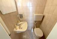 Hofseitiges Ruhiges zwei Zimmer Altbaubüro 58m²!