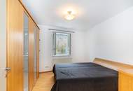 Große Dachgeschosswohnung mit Terrasse u. überdachtem PKW-Stellplatz im Zentrum – großzügig Wohnen über den Dächern