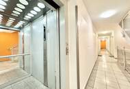 Nähe U1 | Zwei-Zimmer-Dachgeschosswohnung mit Gemeinschaftsdachterrasse