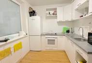 Charmante 2 Zimmer Wohnung mit Potenzial zur 3 Zimmer Lösung !