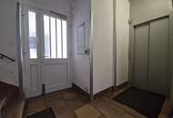 Große 2-Zimmer-Altbauwohnung im 3. Liftstock nahe Palais Lichtenstein