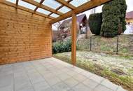 Moderne Doppelhaushälfte mit Eigengarten und Carport