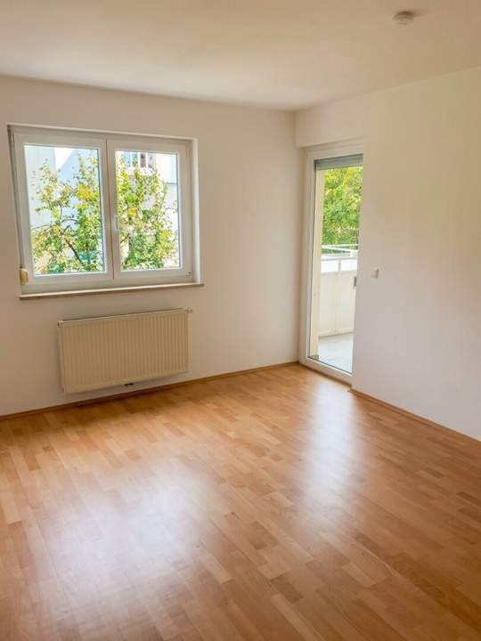 INVESTMENT IN WAIDMANNSDORF: VERMIETET BIS 2027 INKL. TIEFGARAGENSTELLPLATZ