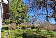 Sanierungsbedürftiges Haus mit einem schönen großen Garten