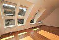 Helle Dachgeschosswohnung mit Charme und viel Freifläche