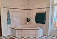 Einzigartiges Anwesen mit Innenhof, Geschichte und außergewöhnlicher Substanz