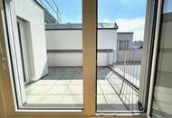 Klimatisierte DG-Wohnung mit 15m² Terrassenfläche! Koloniestraße beim FAC-Platz!