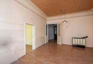 ++NEU++ 2-Zimmer Altbau-Wohnung (sanierungsbedürftig), in toller Lage