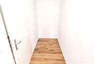 Eckjuwel mit Erker - Sonnendurchflutet und perfekt angebunden! Entzückende Altbauwohnung + Traumhaft schönes Haus + Perfekte Infrastruktur und Anbindung + Neue Einbauküche! Jetzt zugreifen!