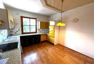 DOPPELHAUS IN SONNIGER LAGE