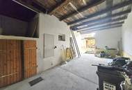 Wohnen, Arbeiten, Genießen – vielseitiges Zuhause in Vierkanthof-Struktur mit begrüntem Innenhof und großer Einfahrt