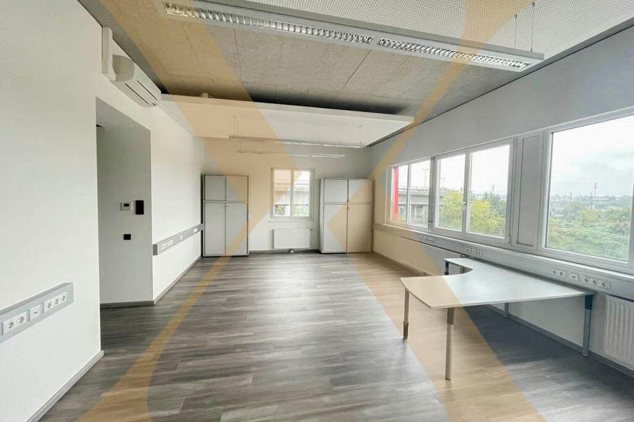 Moderne und klimatisierte Büro-/Ordinationsfläche in der Linzer Innenstadt zu vermieten!, Gewerbeobjekt-miete, 1.130,00,€, 4020 Linz(Stadt)