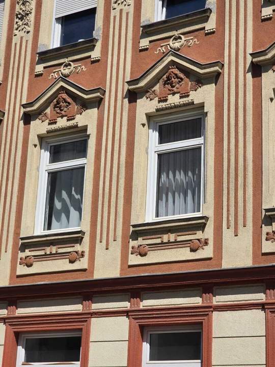 Attraktives Zinshaus in 1220 Wien: Renditeobjekt für 1.599.000 €!