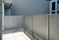 BALKONWOHNUNG IM INNENHOF - 2-ZIMMER IM ERSTBEZUG