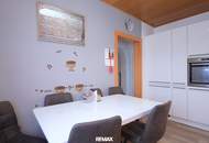 Mehrfamilienhaus mit Pool, Garage und Garten zu verkaufen