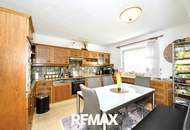 LINZ | ST. MAGDALENA – Zweifamilienhaus mit Garten und Doppelgarage in TOP-LAGE!