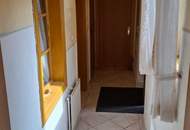 Stilvolles Wohn-Bauernhaus mit Nebengebäuden und Grüngarten!