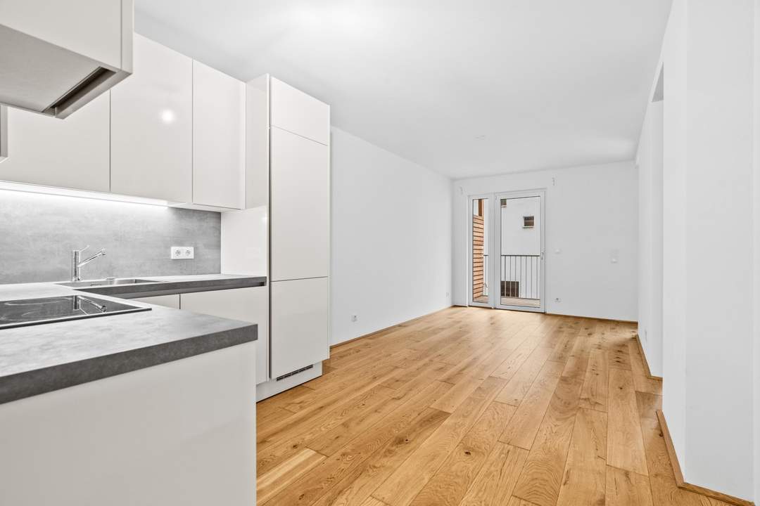 "U1 Kagraner Platz, 2 Zimmer mit Loggia"