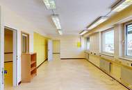 Großzügige Büro-/Praxisräume im 5. OG mit guter Raumaufteilung