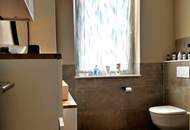 Sofort verfügbarer barrierefreier 120m² Bungalow mit Garage am ruhigen Stadtrand.