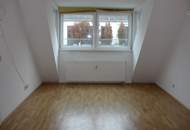 Piaristengasse - 2 Zimmer DG-Wohnung zu vermieten