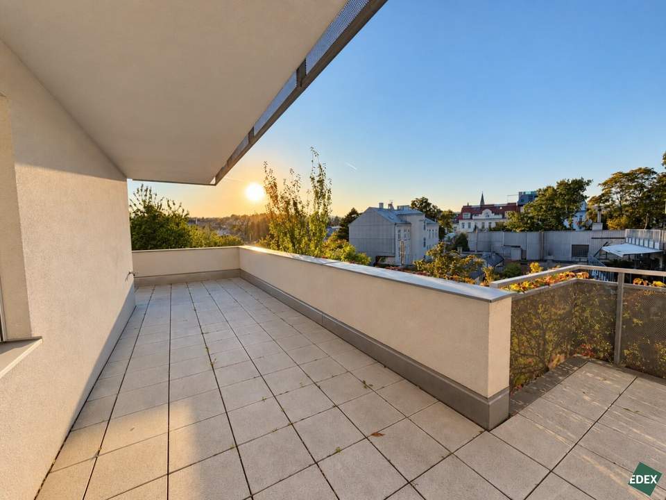 Wohnen nahe dem Türkenschanzpark: 140 m² Wohnfläche und 56 m² Terrasse mit Grünblick